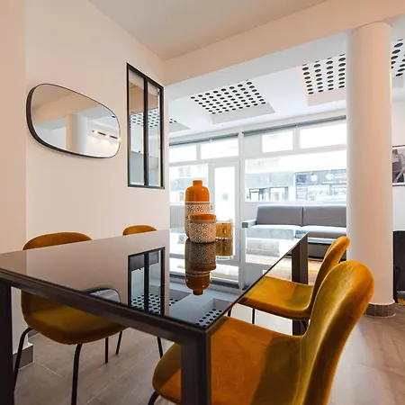Close To Eiffel Tower Apartment *